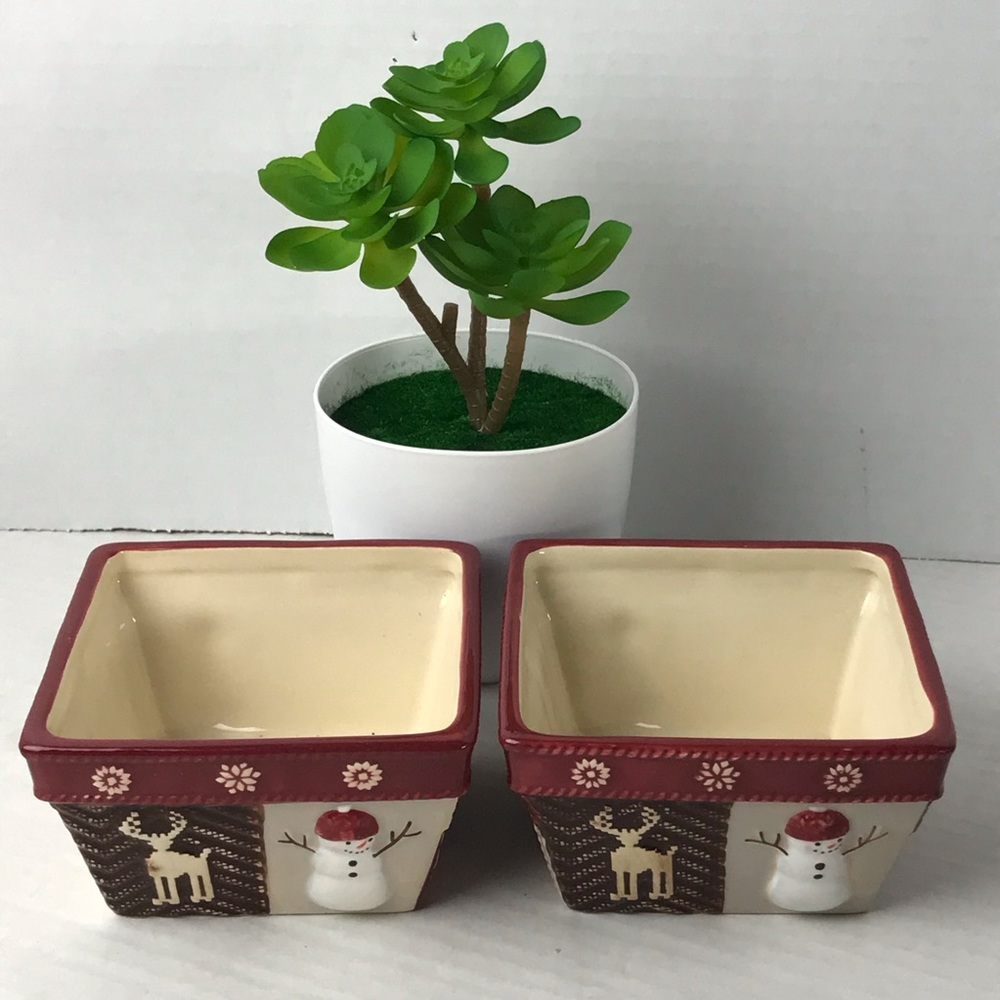 NWT - ST. NICHOLAS SQUARE WARM WISHES Set of 2 Red Ceramic Square Nut Bowls